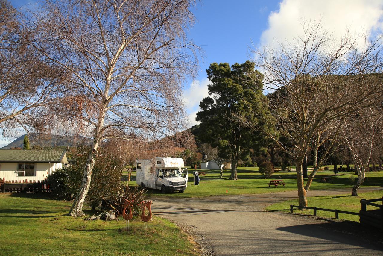 ホテル Parklands Marina Holiday Park ピクトン エクステリア 写真